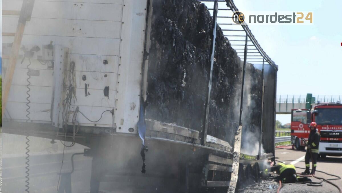 Incendio in autostrada: a fuoco il rimorchio di un TIR - 