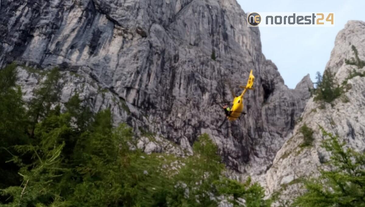 Sappada. Disarrampica senza corda e precipita per 40 metri: grave 46enne triestino - 