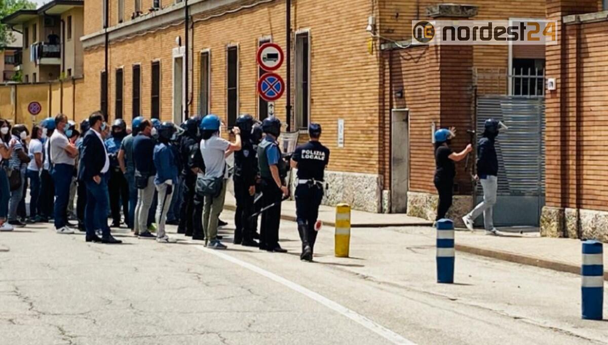 Treviso. 129 migranti positivi al test all'Ex Caserma Serena - 