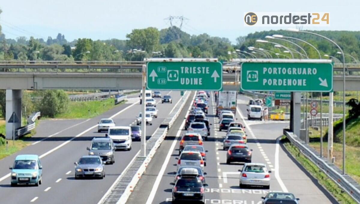 40 migranti scaricati al casello di Portogruaro da un TIR: 35 scappano - 
