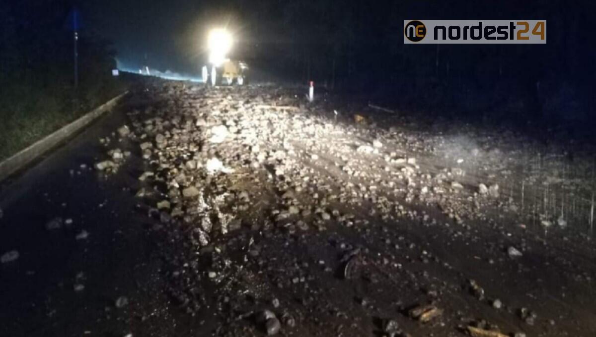 Maltempo, chiuso il Passo Fedaia e Pordoi: sassi e detriti sulle strade - 