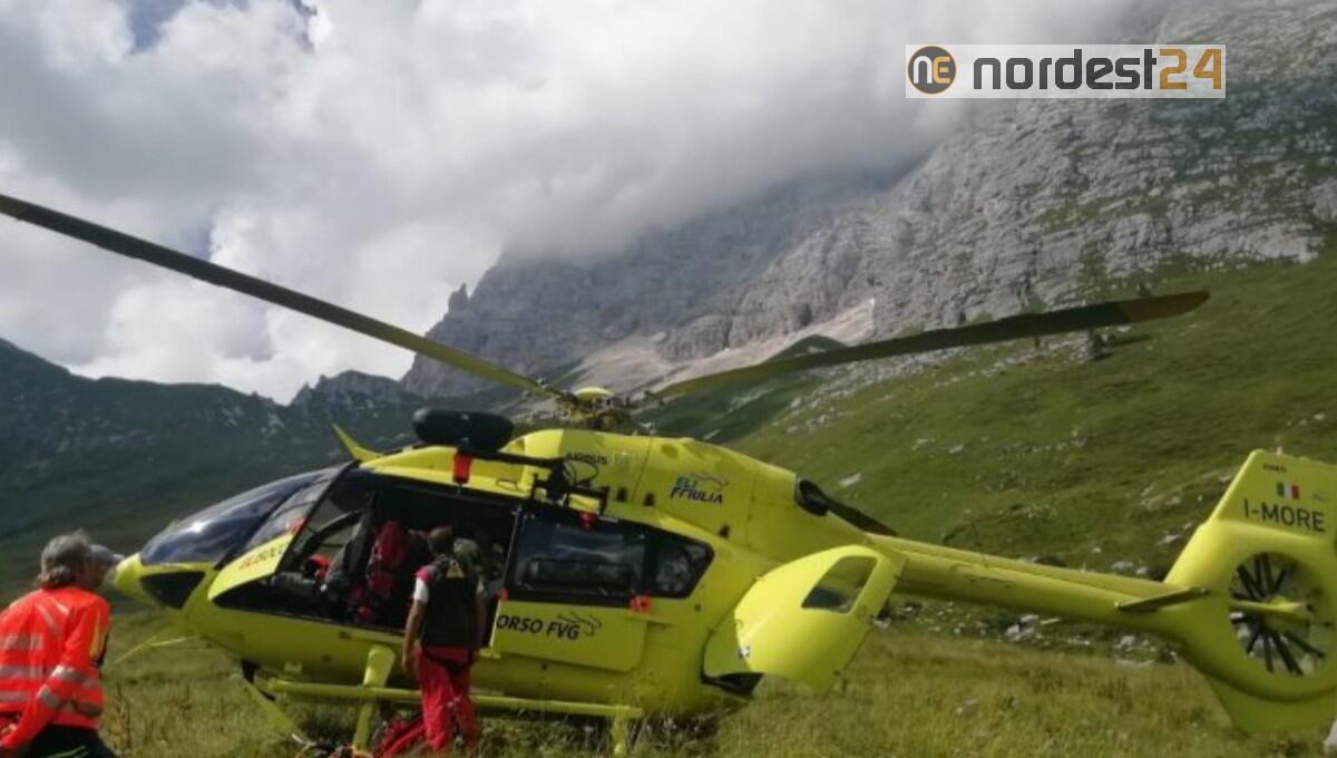 Bloccati dal maltempo a quota 2000 nelle Giulie italiane - 