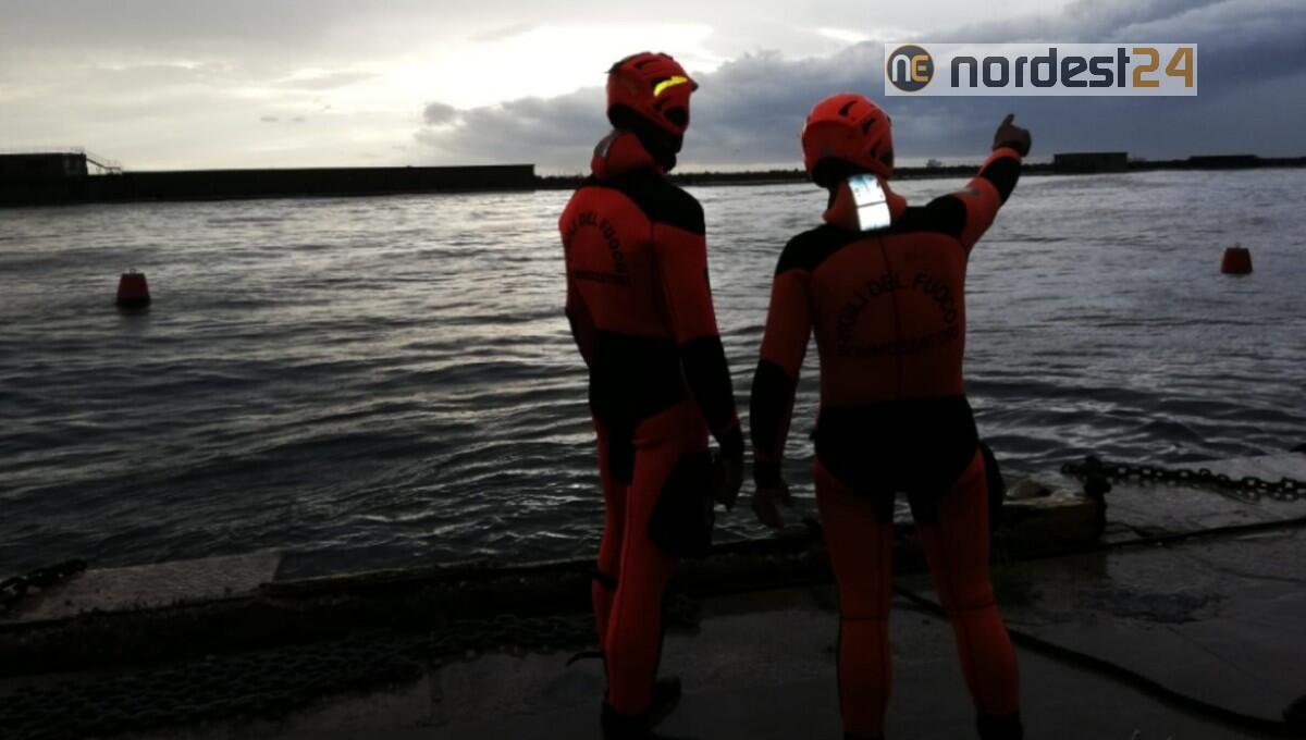 Maltempo a Trieste: quasi un centinaio le richieste di aiuto ai pompieri - 