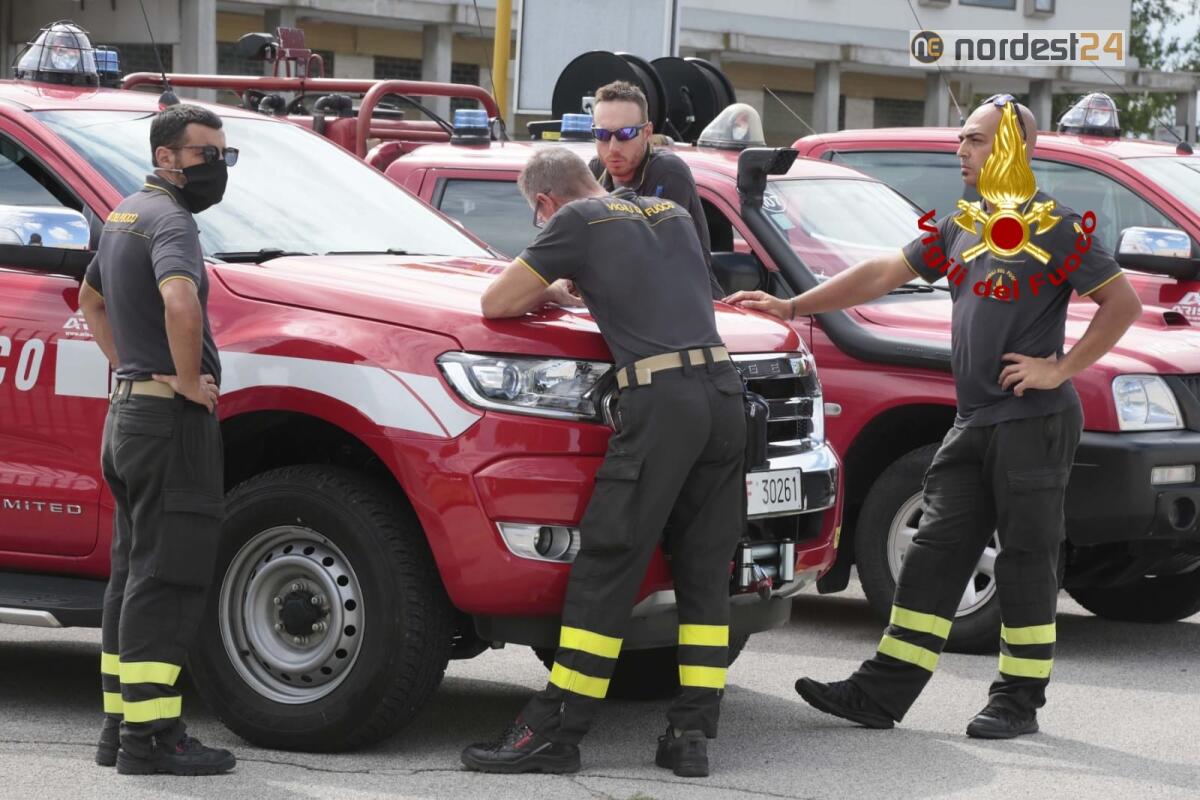 Veneto. Pompieri partiti per l'Abruzzo in supporto ai gravi incendi - 