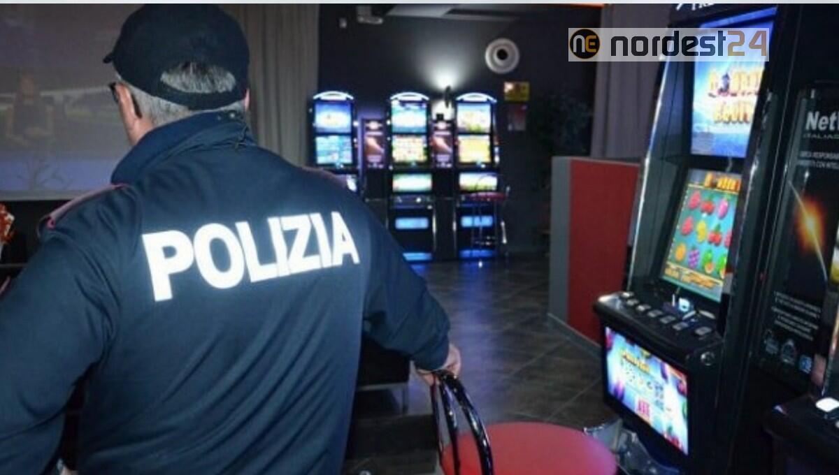 Furti in bar e distributori: preso il ladro delle slot machine - 