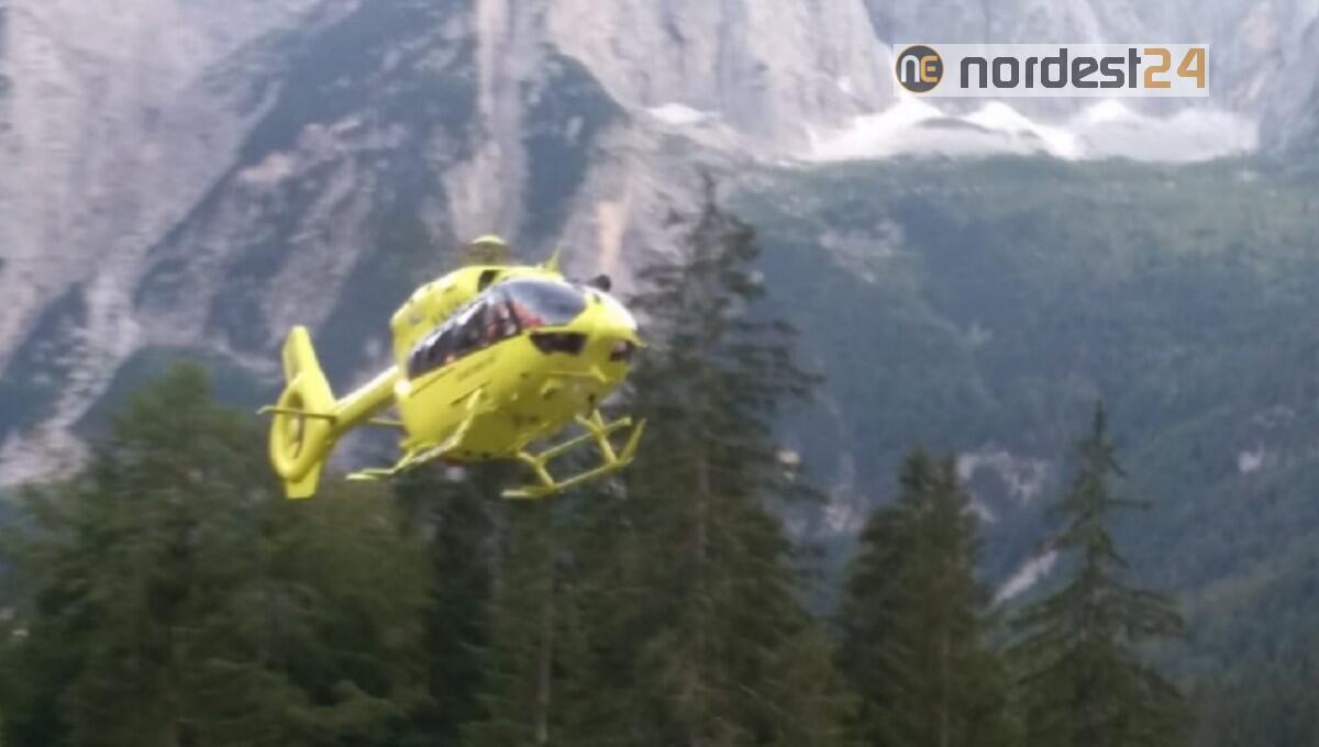 Escursionisti in difficoltà tra i monti di Sauris e Casera Razzo - 