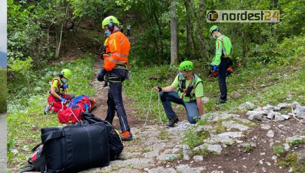 Malore e dolori al petto lungo il sentiero: soccorso 53enne di Chioggia - 