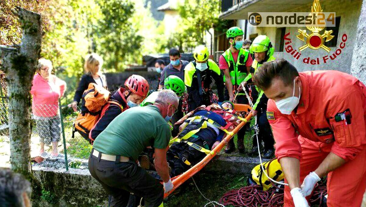 Tragedia a Tramonti di Sopra: 87enne scivola e muore annegato - 