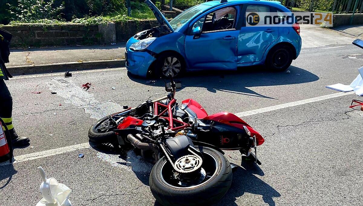 Grave scontro tra moto e Citroen: tre persone ferite - 