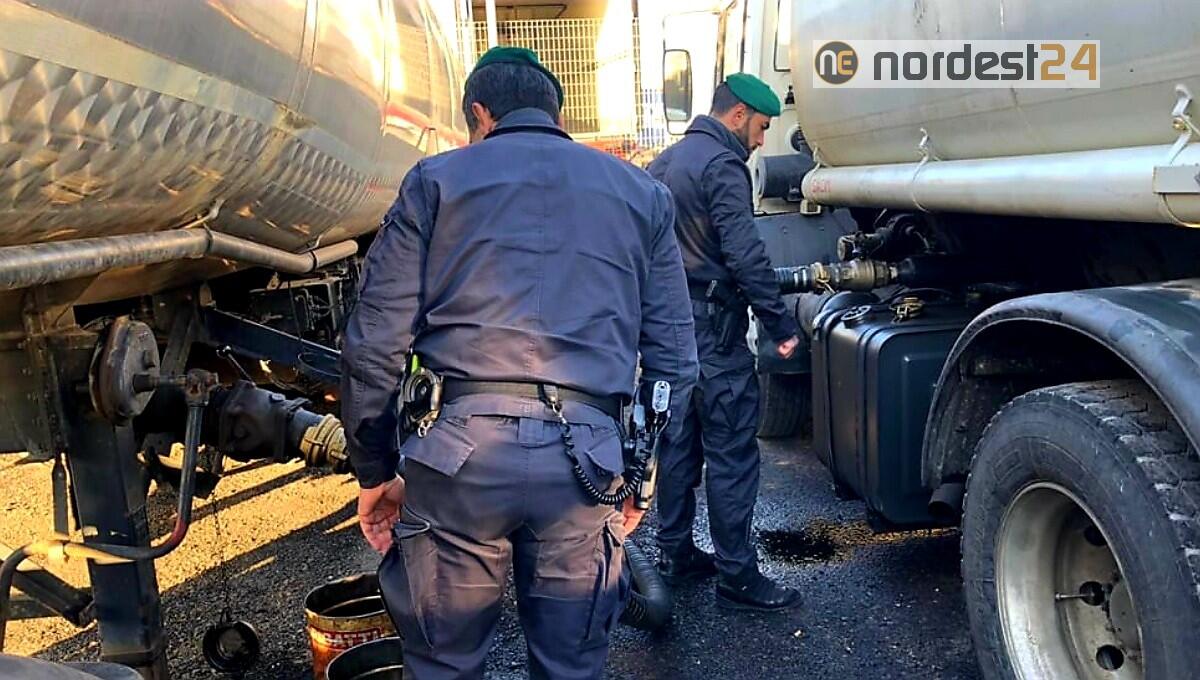 Traffico illecito di 65mila litri di gasolio in A4 e A23: 2 arresti - 