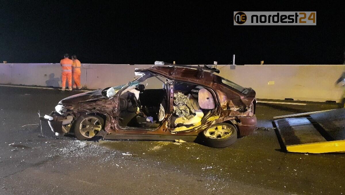 Inferno in A4: un'auto contromano e tamponamento tra Tir - 