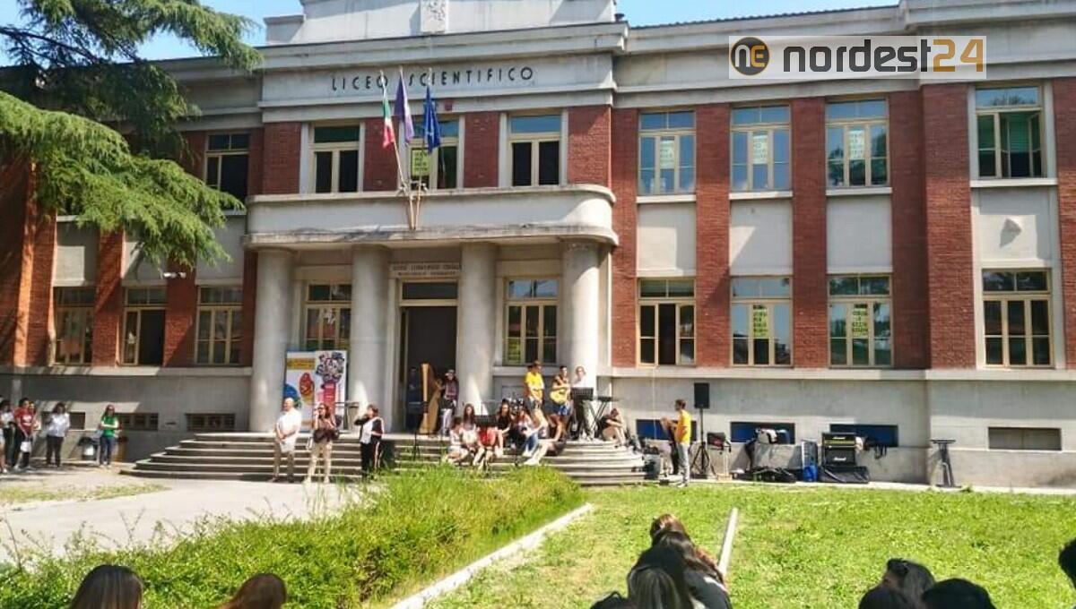 Covid, Monfalcone: isolamento precauzionale per 115 studenti - 