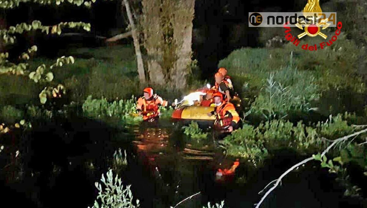 Si perdono nel bosco in una zona allagata: salvati 3 giovanissimi - 