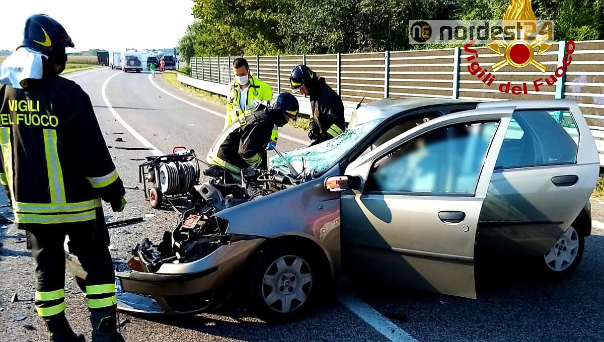 Incidente a San Donà: scontro frontale, muore una giovane - 