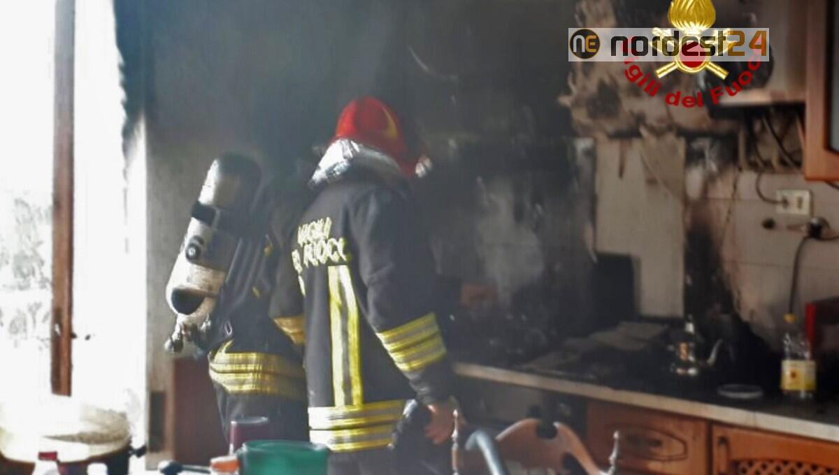 Incendio nella cucina di un'abitazione: nessun ferito - 