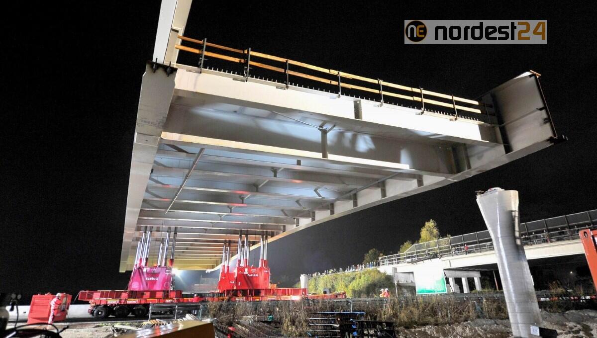 A4, ecco il varo della campata centrale del cavalcavia Teglio-Fratta - 