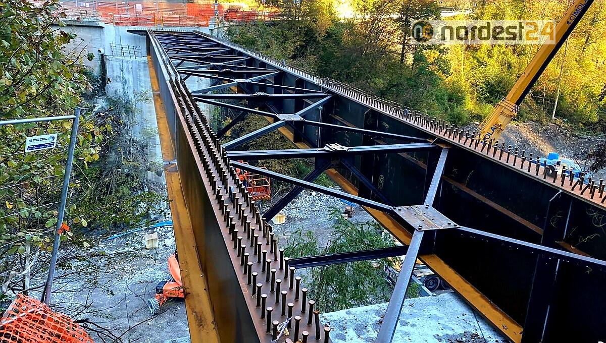 Distrutto dal Vaia, il ponte di Comeglians sarà pronto a Natale - 