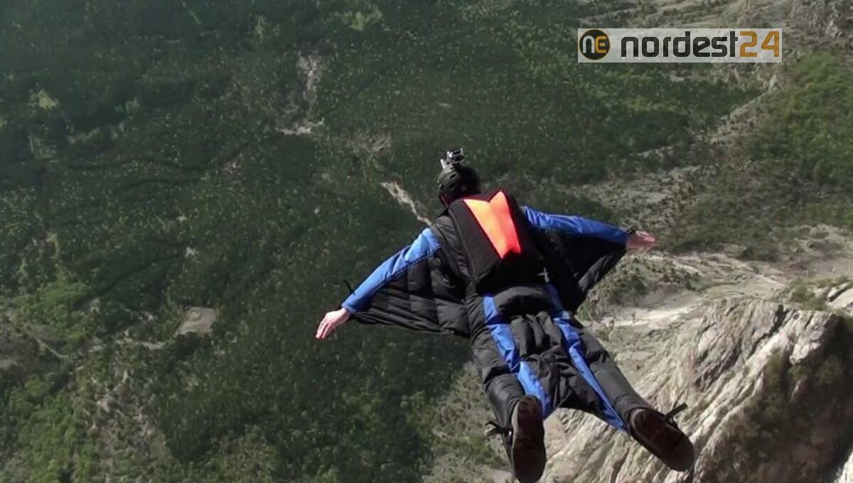 Base jumper sbatte sullo zoccolo del Monte Brento e finisce su una cengia - 
