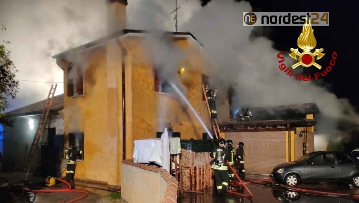 Incendio in abitazione a Montebelluna: occupanti intossicati, danni ingenti - 