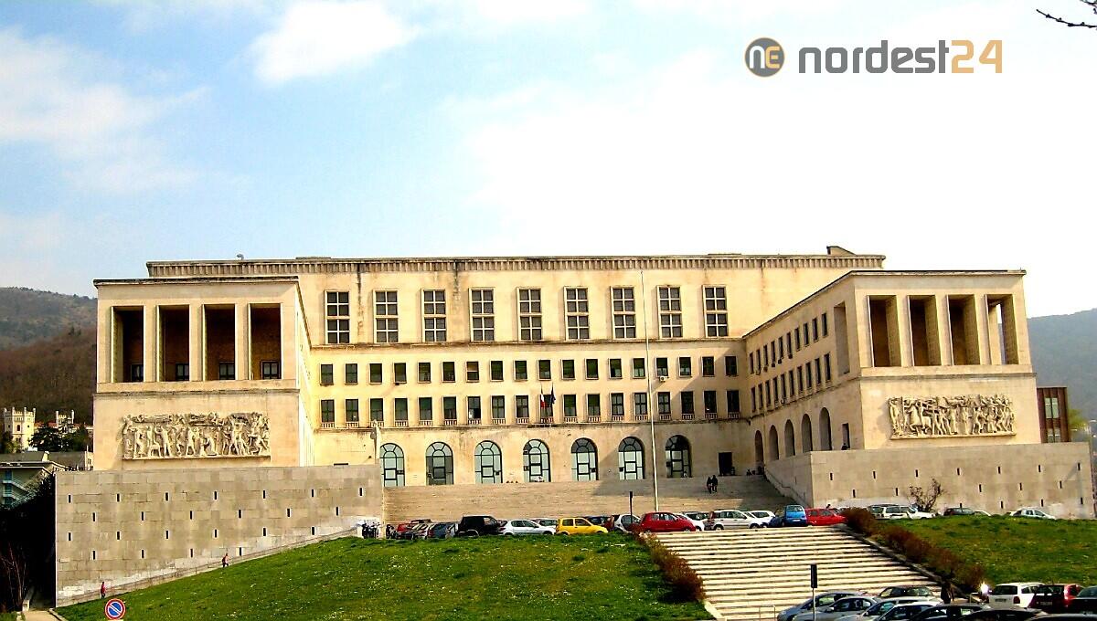 Università di Trieste: "stop in presenza lezioni, esami e lauree" - 