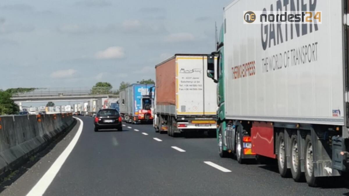 Chiude l'autostrada A4 nel weekend: verrà posato il nuovo portale segnaletico - 