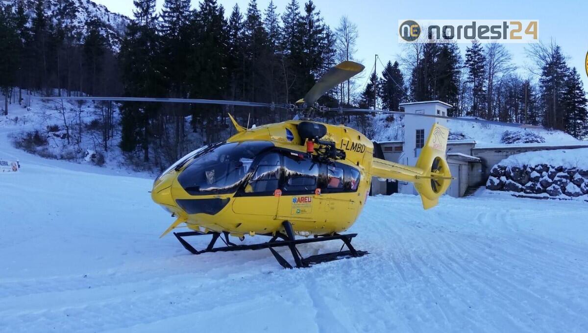 Attraversa una valanga e scivola: soccorso 20enne con elicottero e verricello - 