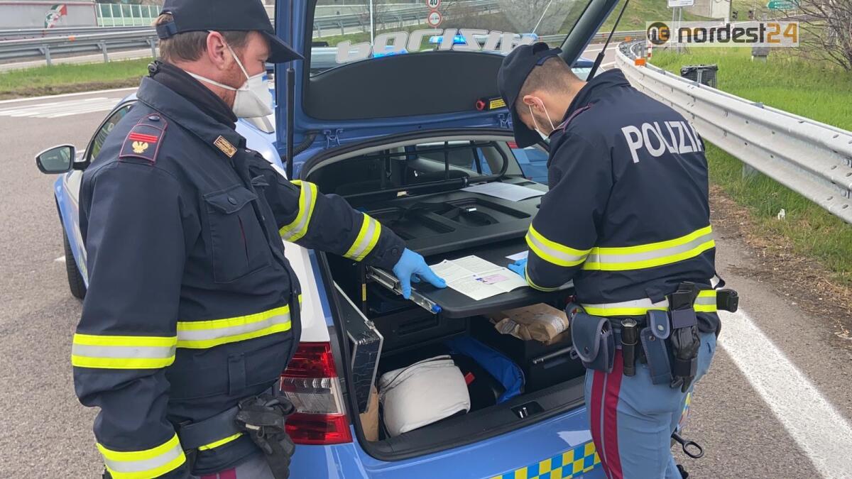 Covid e restrizioni, Viminale: ieri oltre 100mila persone controllate, 732 multe - 