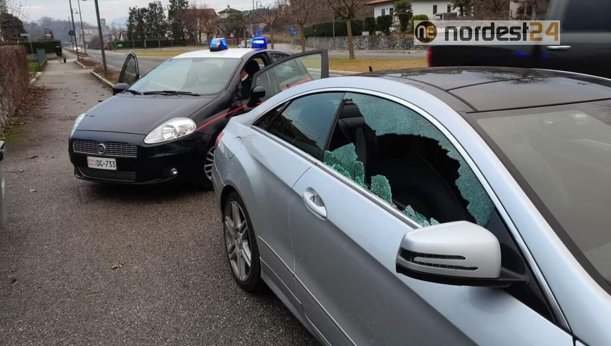 Tricesimo. Rompono il finestrino e rubano la borsa, il colpo in pieno giorno - 