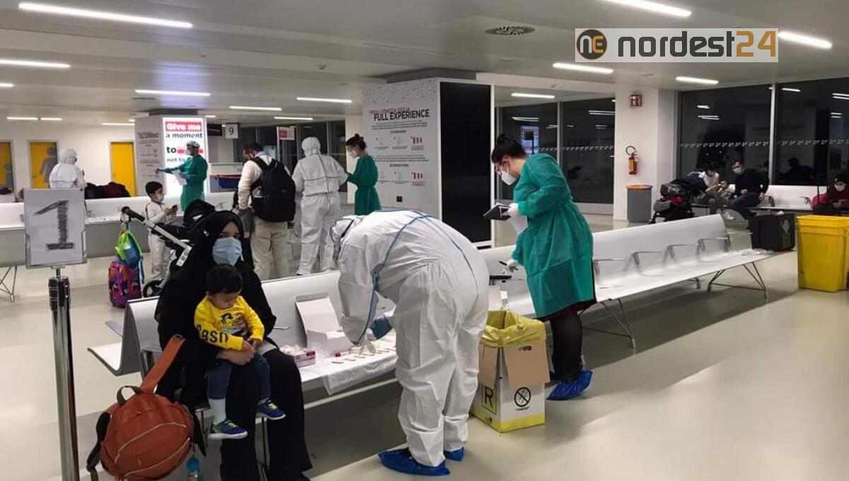 Variante di Covid in UK: 134 passeggeri del volo Londa-Trieste sottoposti a tampone - 