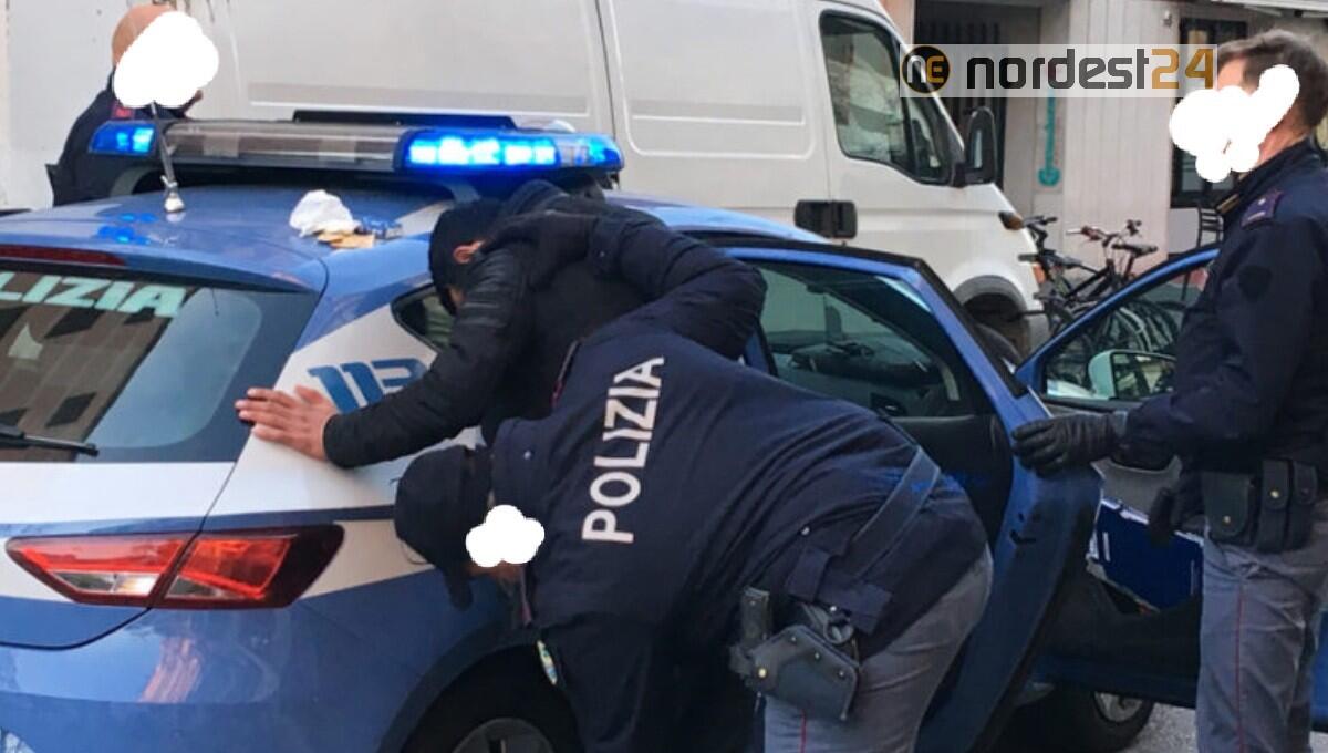 Udine. 19enne aggredito e rapinato all'autostazione da 4 minori: presi - 