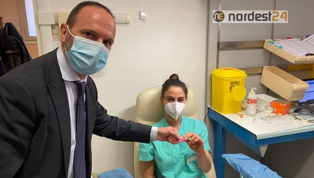 V-day, i primi vaccinati anche al San Bortolo di Vicenza: «Grande emozione» - 