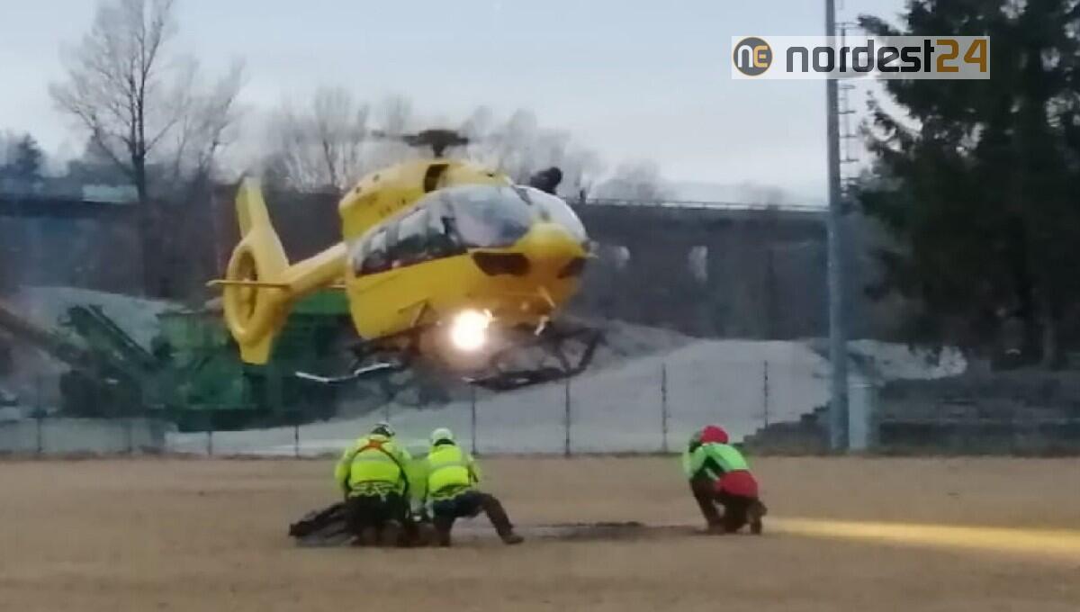 Bloccati sulla neve con scarpe da trail e tuta da corsa: salvati con l'elicottero - 