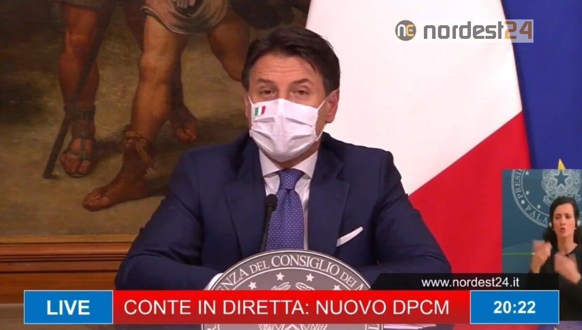 Dpcm: «Stop spostamenti tra Regioni e Comuni. Coprifuoco alle 22. Niente veglioni» - 