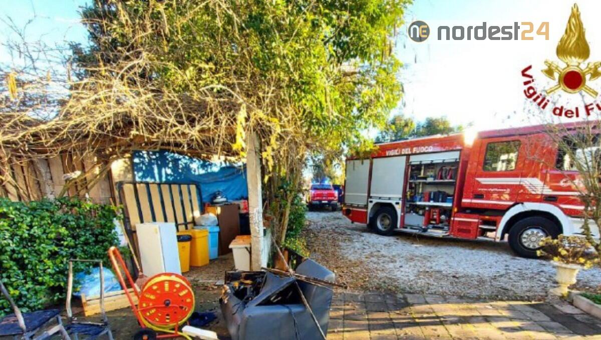 Incendi in abitazione a Fanna e Fontanafredda, uno causato dalle candele natalizie - 