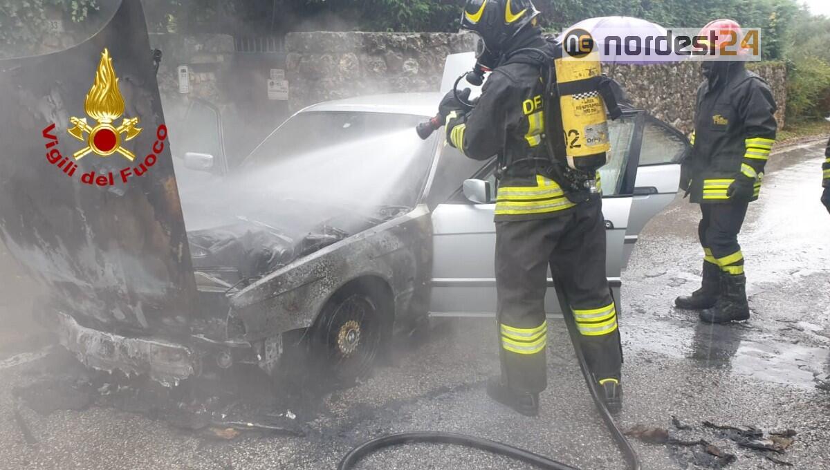 Bmw 520 alimentata a Gas si incendia, il conducente esce appena in tempo - 