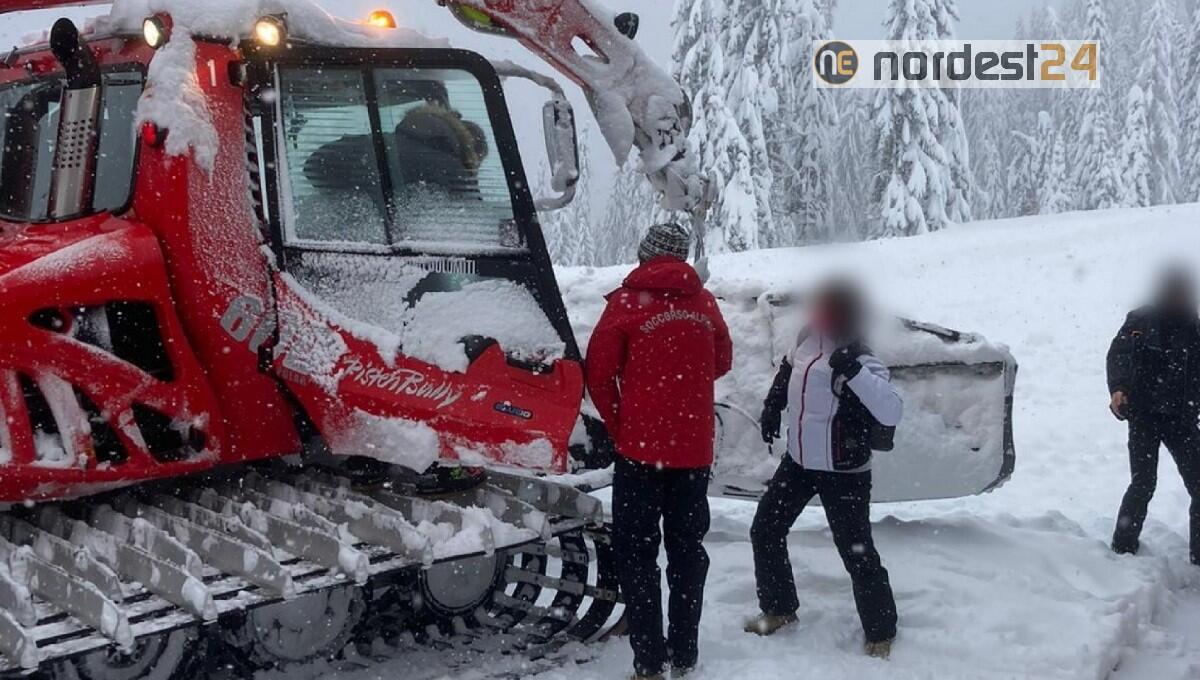 Residence isolato dalla neve tra 3 giorni: recuperate 9 persone, anche 2 bimbi - 