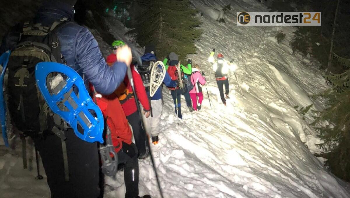 Bloccati nella neve: soccorsi 5 escursionisti in difficoltà - 