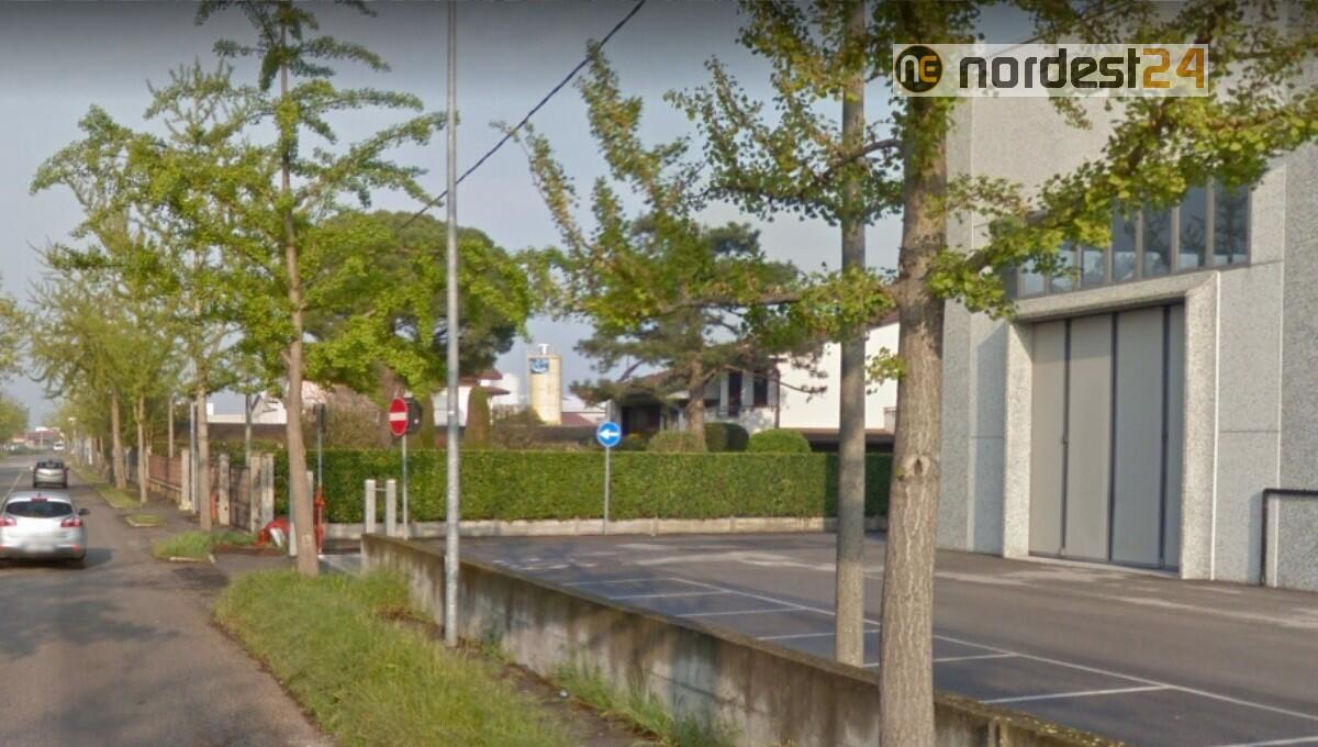 Giovane aggredita da un automobilista dopo l'incidente: presentata querela - 