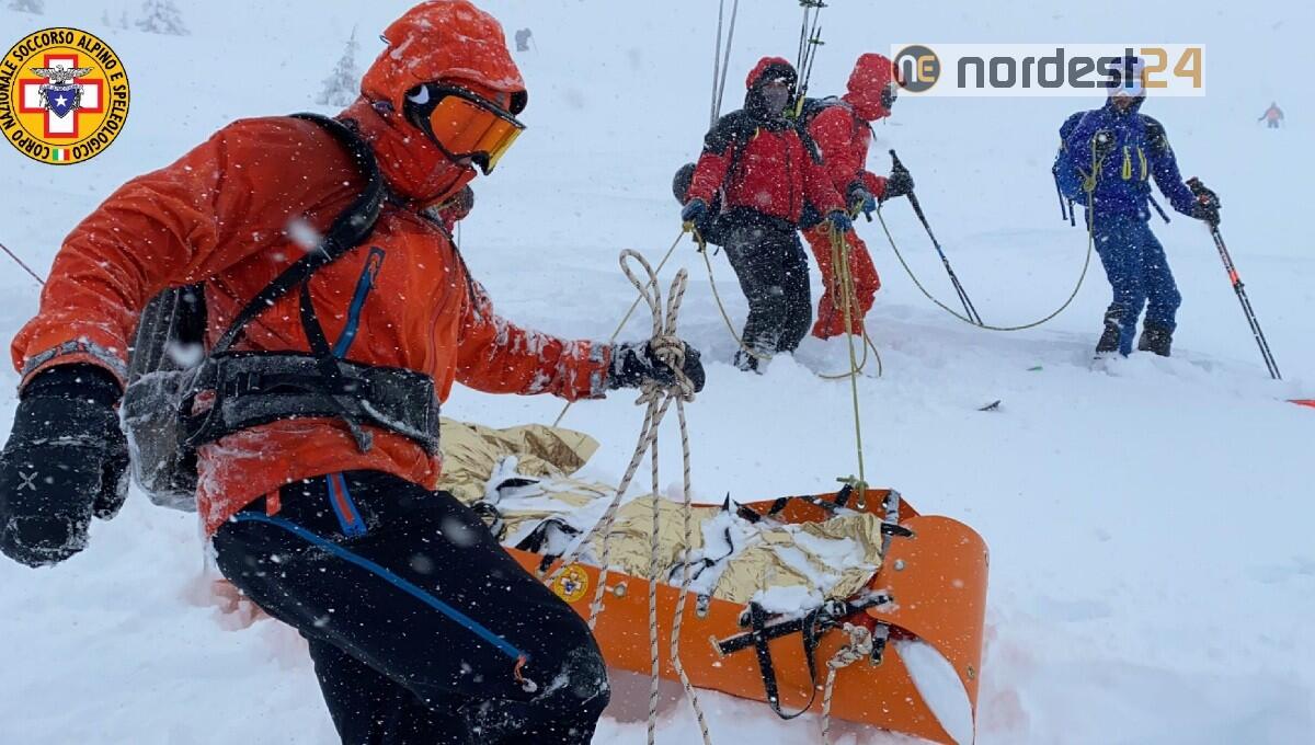Si infortuna durante la discesa: recuperato scialpinista 46enne - 
