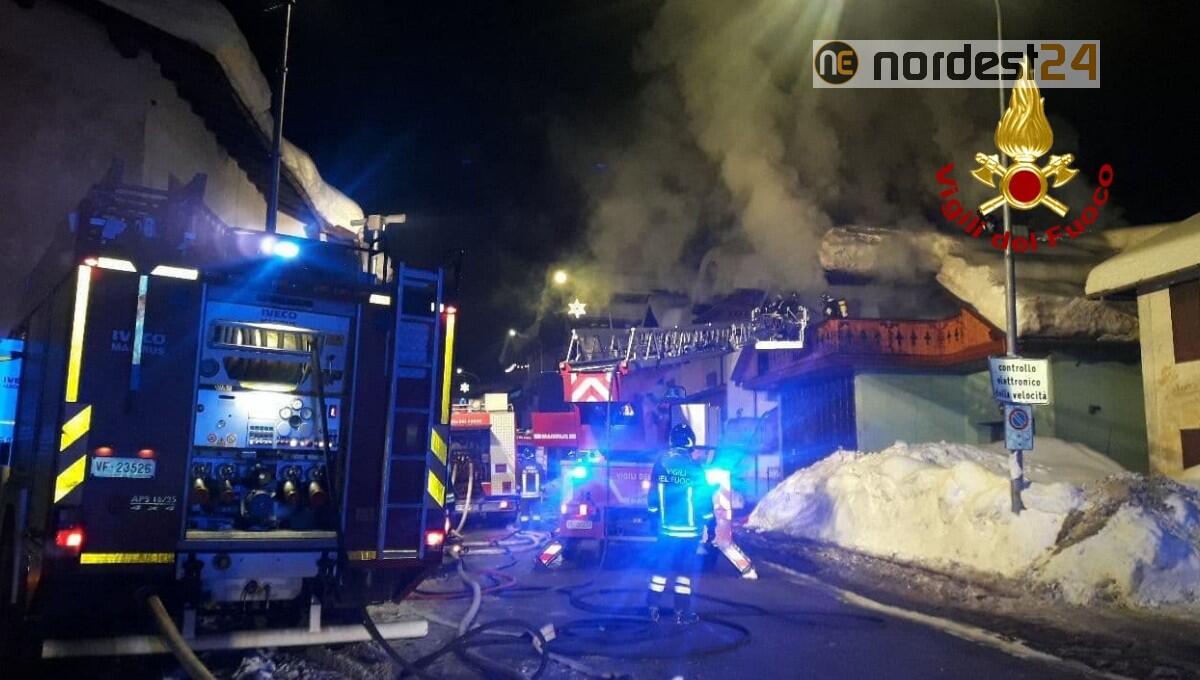 Veneto, oltre 50 gli interventi dei vigili del fuoco nella notte: il report - 