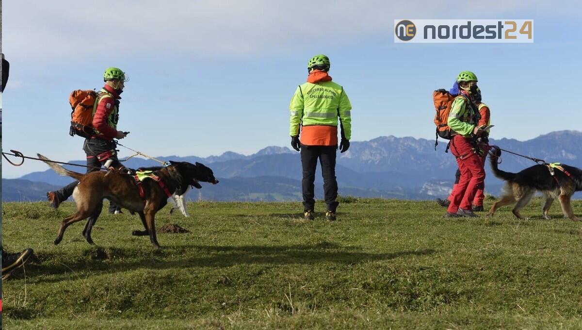 Tre Unità Cinofile del Soccorso Alpino partite dal Fvg alla volta del Velino - 