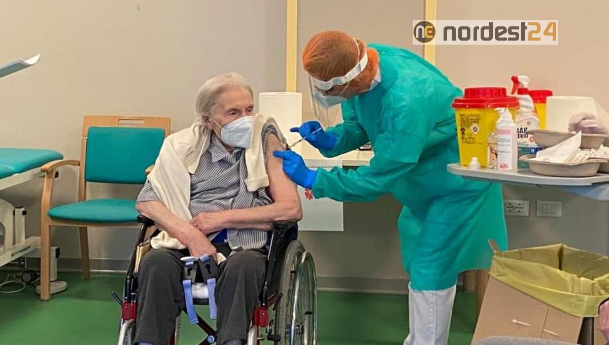 Iniziate le vaccinazioni anti Covid-19 nelle case di riposo del Veneto - 