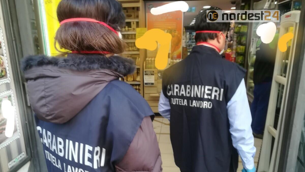 Percepisce 11mila euro dal reddito di cittadinanza e lavora in nero nel negozio - 