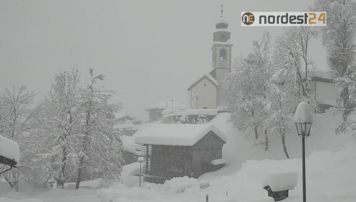 Bufera di neve sulle montagne del Nord Est: super lavoro per pompieri e tecnici Enel - 