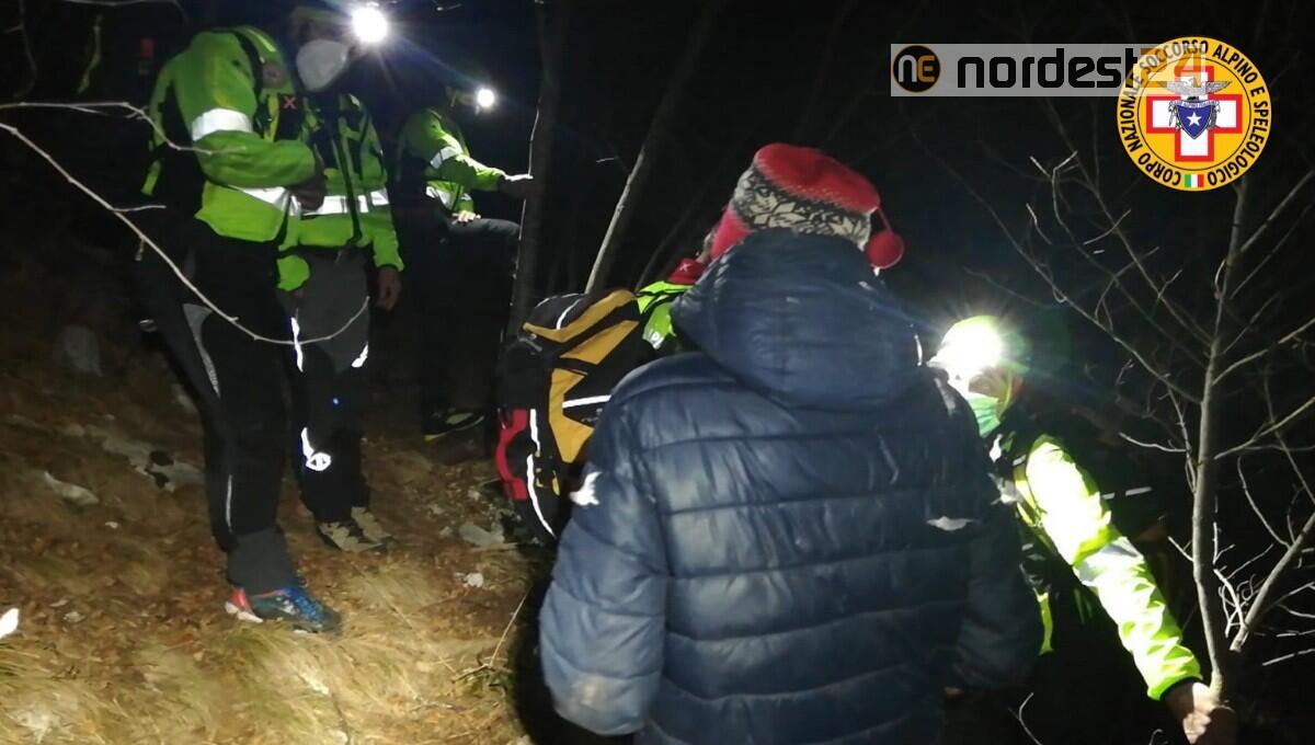 Si perde e viene colto dal buio: soccorso un uomo a Castelnovo del Friuli - 