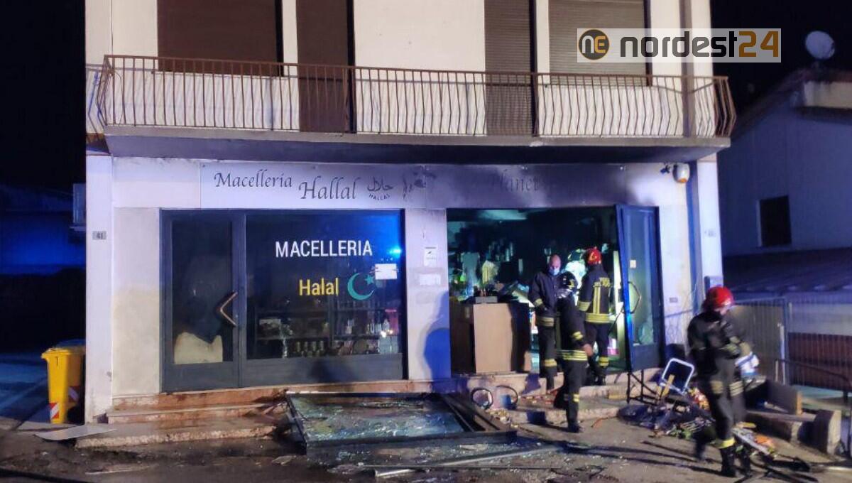 Incendio in macelleria a San Zenone degli Ezzelini (TV):  evacuate 2 persone - 