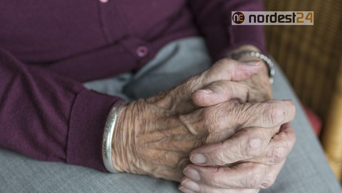 Fvg, vaccini per over 80 a domicilio: "è caos su criteri e modalità" - 