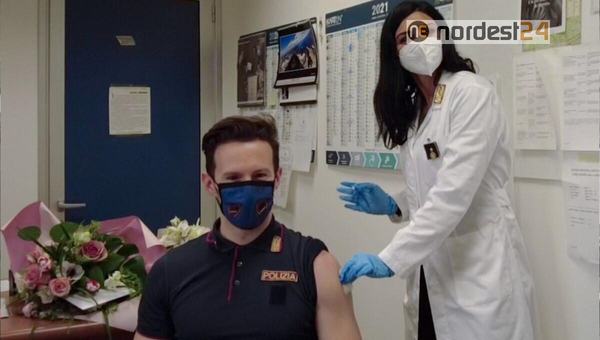 Avviata la campagna vaccinale della Polizia nella Questura di Pordenone - 