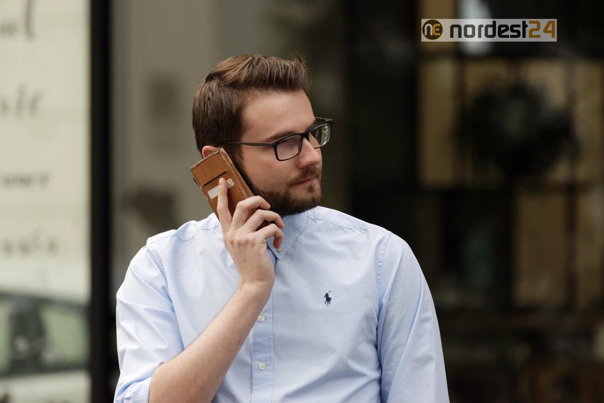 Truffe telefoniche: come smascherarle e non cadere in trappola - 