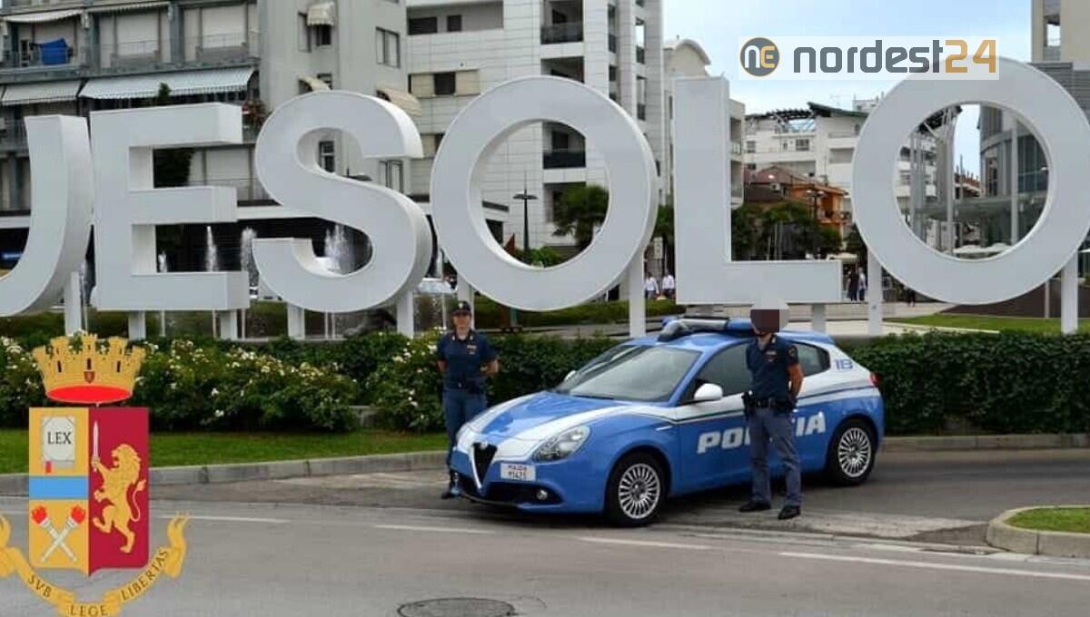 Già condannato a 3 anni di reclusione,  40enne in auto con amici a Jesolo - 